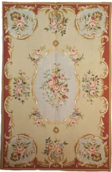 Foto esempio di un tappeto Aubusson  con beige e rosso