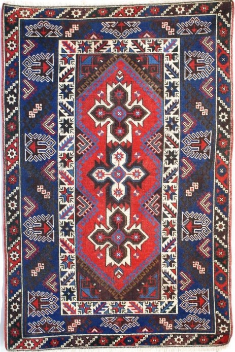Foto esempio di un tappeto turco Dosemealti con rosso e blu